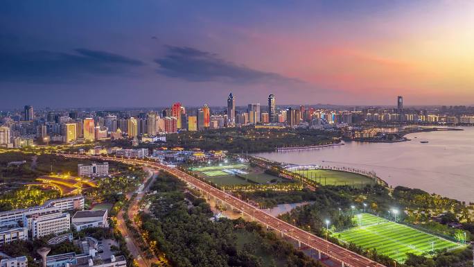 海南海口国贸夜景车流晚霞火烧云1080