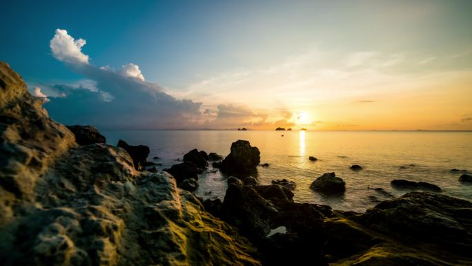 海上的日落，日转夜延时摄影