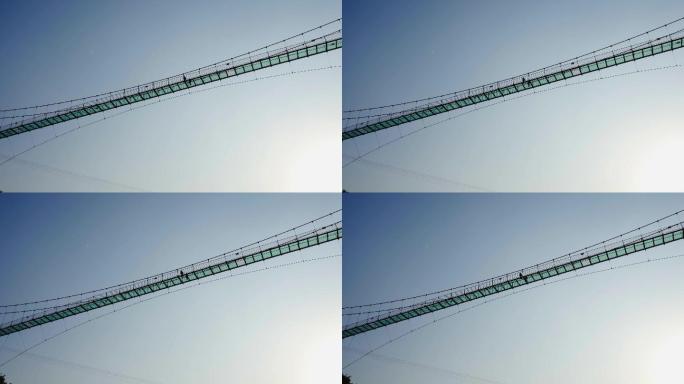 高空玻璃桥行人通过丨4K丨原创实拍