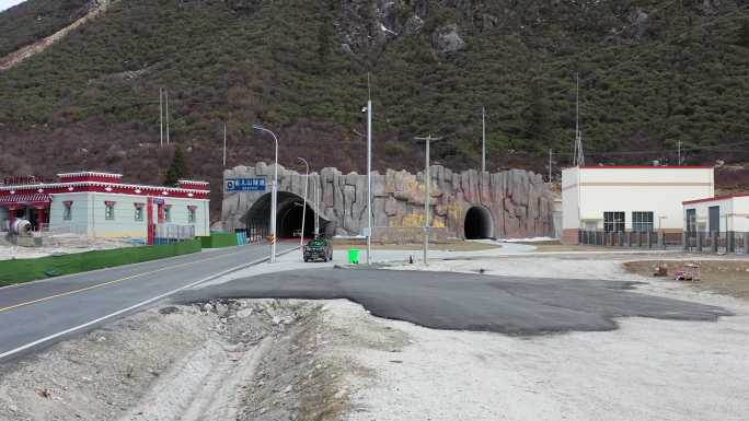 雀儿山隧道4K