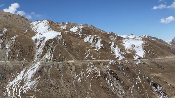 高原雪山