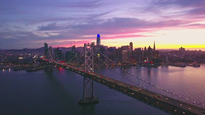 空中飞越旧金山城市景观