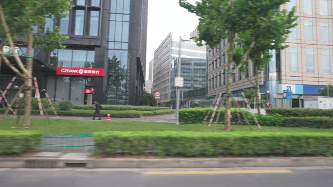 上海车窗外景道路行驶城市车窗