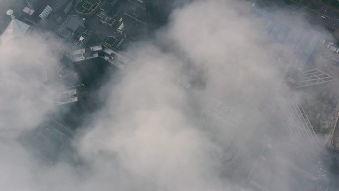 航拍云雾之下的珠海圆明新园与富华里商圈
