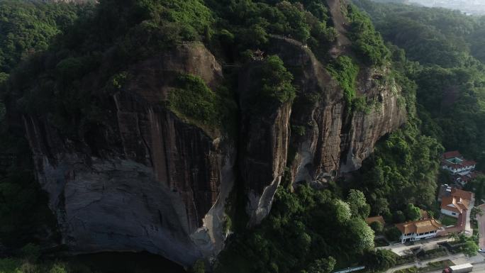 桃源洞景区百丈岩