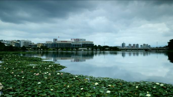 聂耳广场湖面天空延时