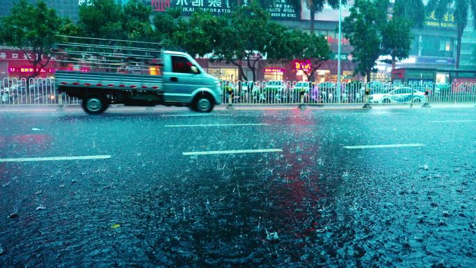 城市雨景