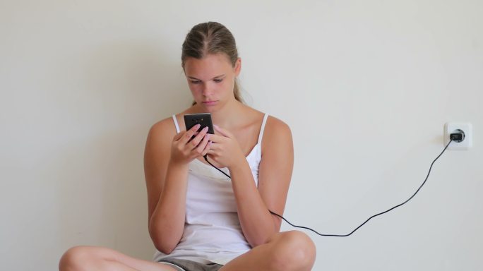 手机成瘾对青少年生活的影响