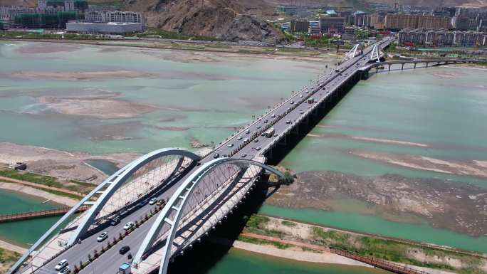 西藏拉萨柳梧大桥航拍3
