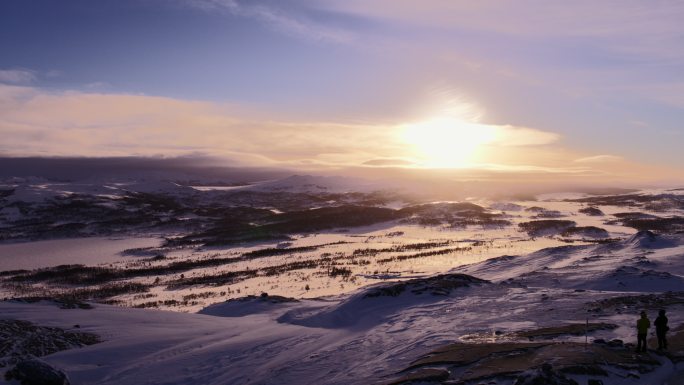 雪山上的日出景色风光美景大自然冰天雪地白