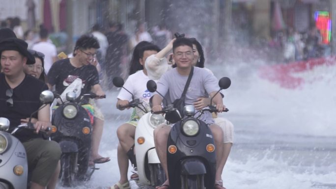 广西涠洲岛南湾街渔船海岛大海