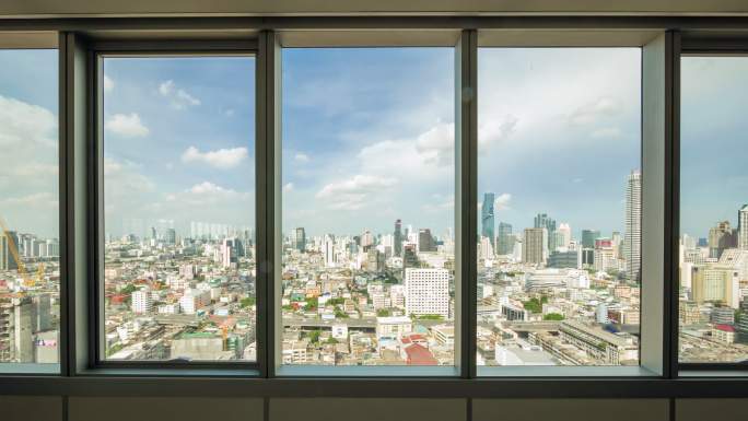从办公室的窗户看曼谷的城市和交通