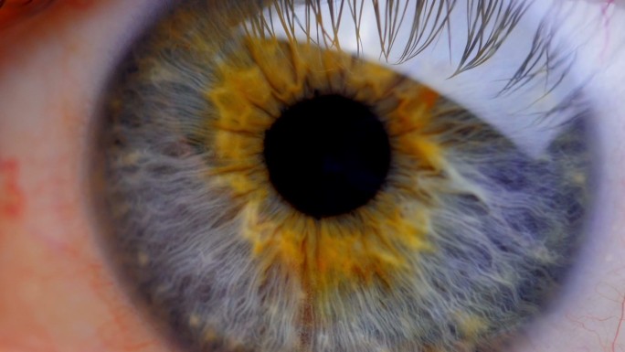 极近距离人眼虹膜眼部瞳孔眼球近视实力睁眼