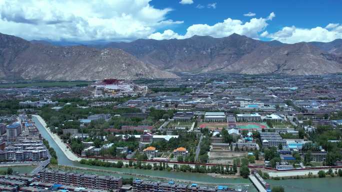 西藏拉萨河布达拉宫城市航拍