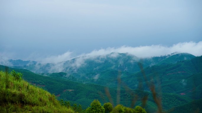 山顶云雾蒸发意境空境