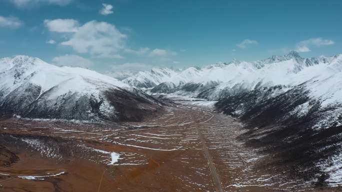 4k西藏风光视频延绵不绝的雪山雪峰山谷