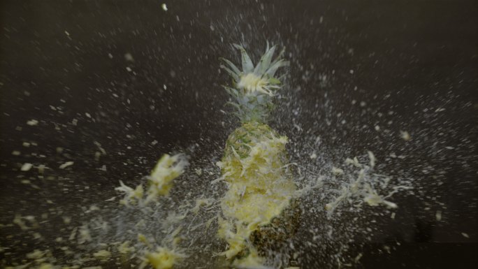 菠萝爆炸，超慢动作