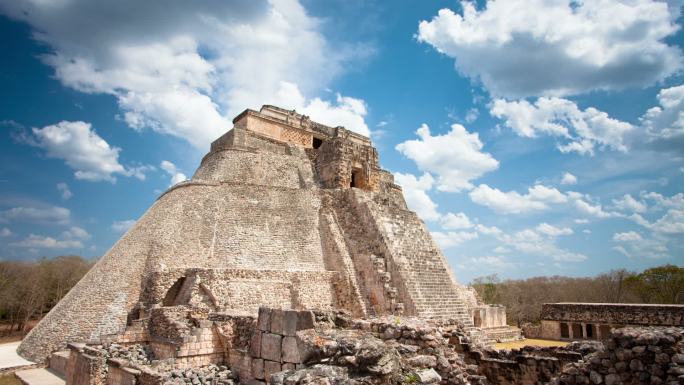 时间流逝：墨西哥乌克斯马尔玛雅废墟