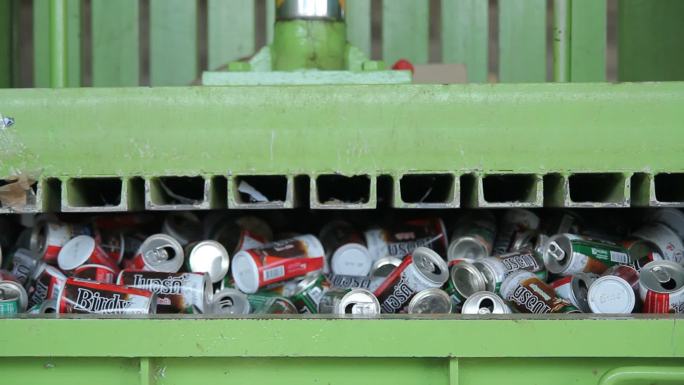 回收垃圾循环利用废品处理分类