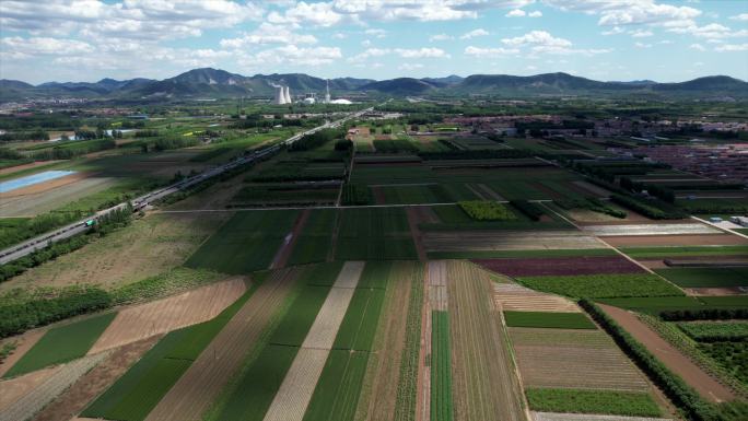 平原乡村农田航拍高速公路