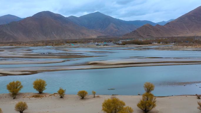 4k西藏风光 高原 尼洋河 湿地河谷沙洲