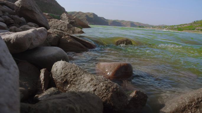 【4K原声】河边石头水流冲刷石头