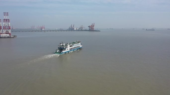 上海宝山石洞口轮渡码头航拍