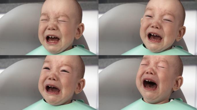宝宝在喂奶时哭闹哭泣尿不湿奶粉广告