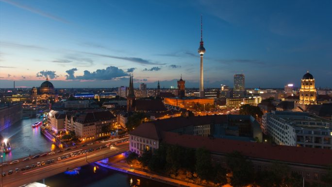 夜间德国首都柏林城市景观