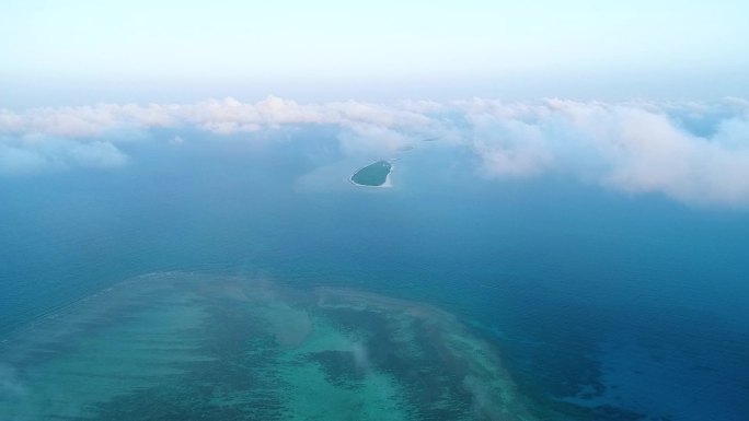 高空航拍中国南海西沙群岛七连屿群岛岛礁