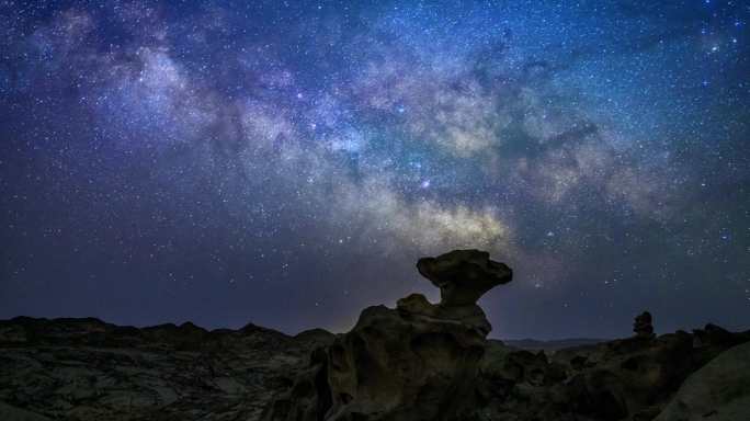 内蒙古海森楚鲁景区蘑菇石银河