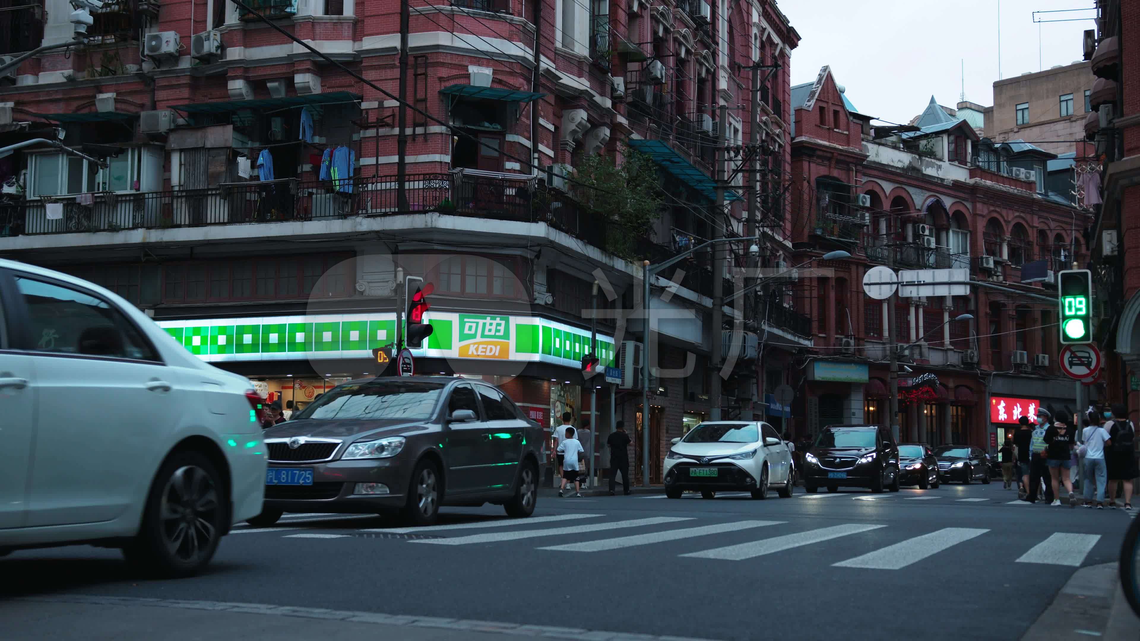 上海老街道人流