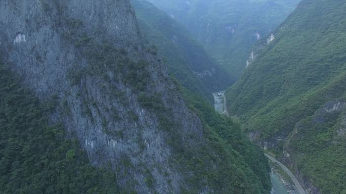 达州巴山大峡谷航拍4k