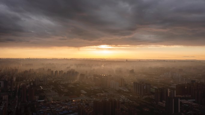 西安城区大雨过后阳光打亮城市4k航拍延时