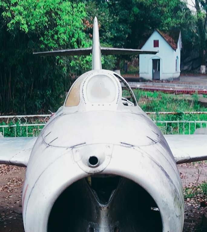 老飞机竖拍竖屏米格战斗机