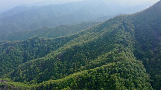 航拍绿山山川