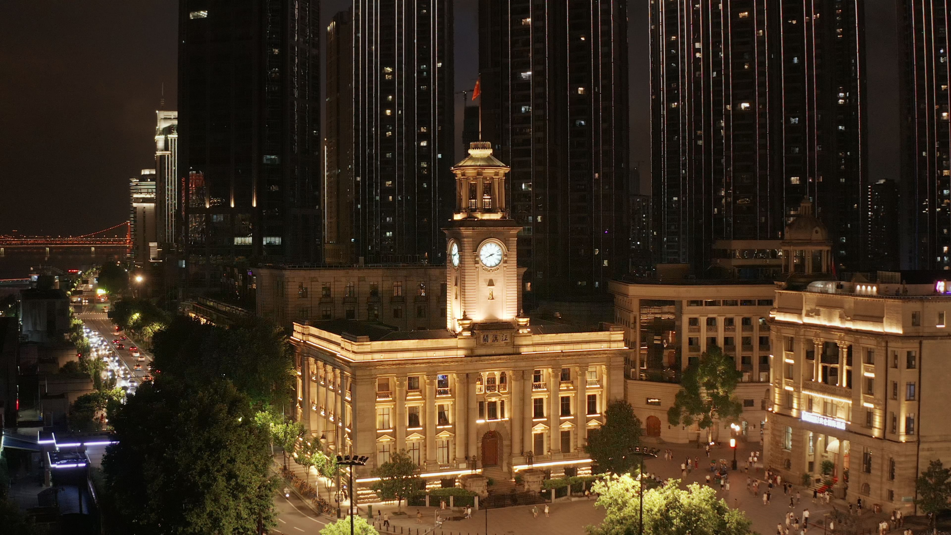 4k画质武汉江滩地标夜景航拍江汉关钟楼