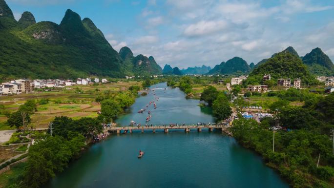 航拍延时桂林遇龙河漂流