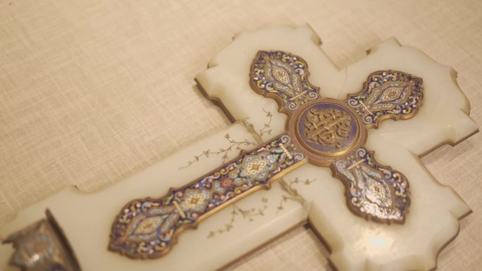 欧洲古典欧式钟表十字架古董工艺品