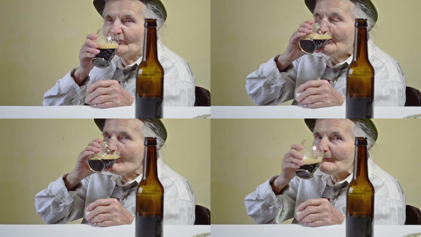 在喝酒的老年人