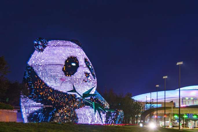 成都天府国际机场网红熊猫雕塑夜景延时4K