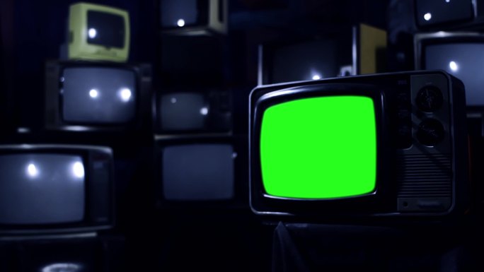 老式80年代绿色屏幕电视。