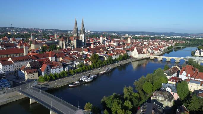 雷根斯堡老城和多瑙河