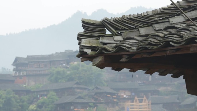贵州传统苗寨瓦房建筑