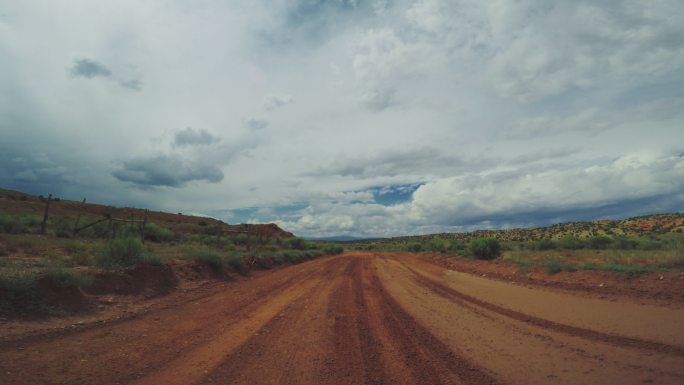 汽车在公路上行驶行车记录赶路高速行驶