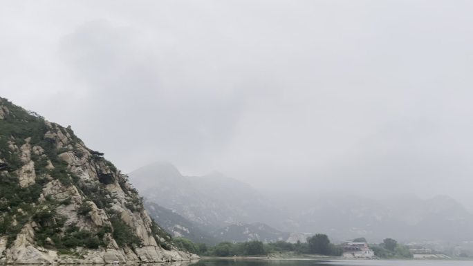 雨天山水