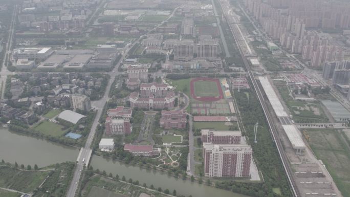 鸟瞰推进上海健康医学院绿地乐和城