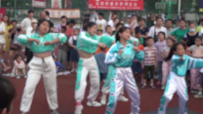 儿童街舞表演