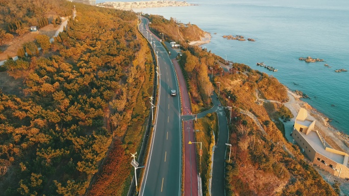 秋季海边环岛公路航拍