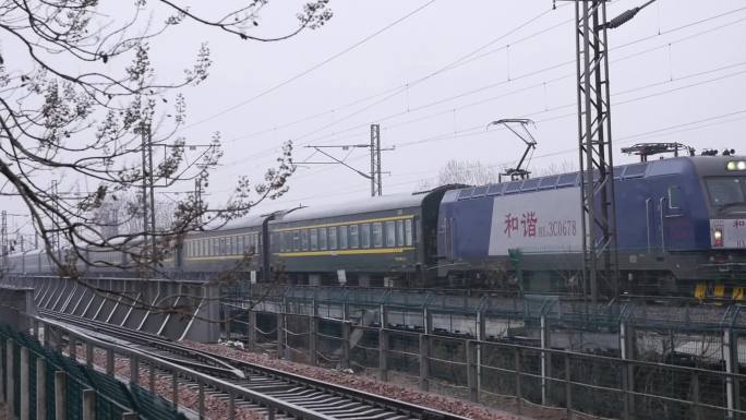 新沂老和谐号铁皮火车铁路A012
